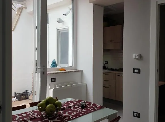 Glamour Aparthotel 4*