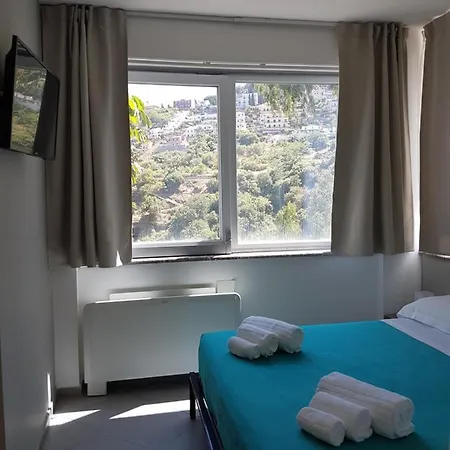 Glamour Apartmanhotel 4*