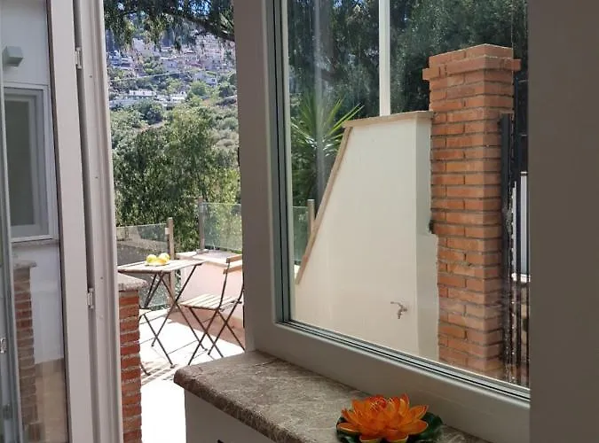 Glamour 4* Taormina